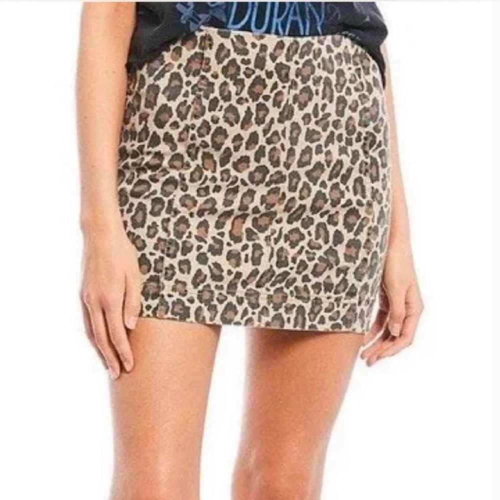 *NWT Jolt Leopard Print Y2K Mini Skirt in Beige and Brown - Sz. 3